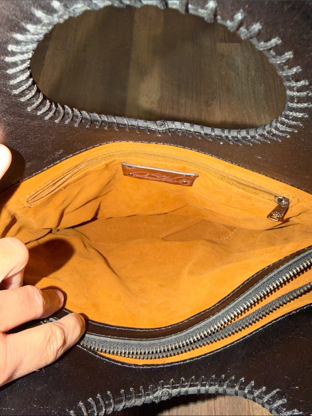 Patricia Nash Black Moretto Stachel Bag missing strap - Picture 6 of 7